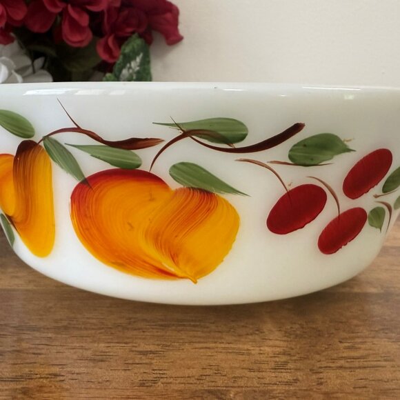 Anchor Hocking Fire-King Gay Fad Hand Painted Fruit Milk Glass Casserole Vintage - Picture 6 of 6